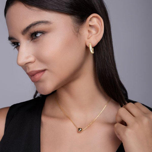 Gold Huggie Hoop Earring with Moissanite