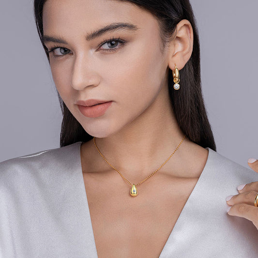 Gold Pear Shape Moissanite Solid Necklace