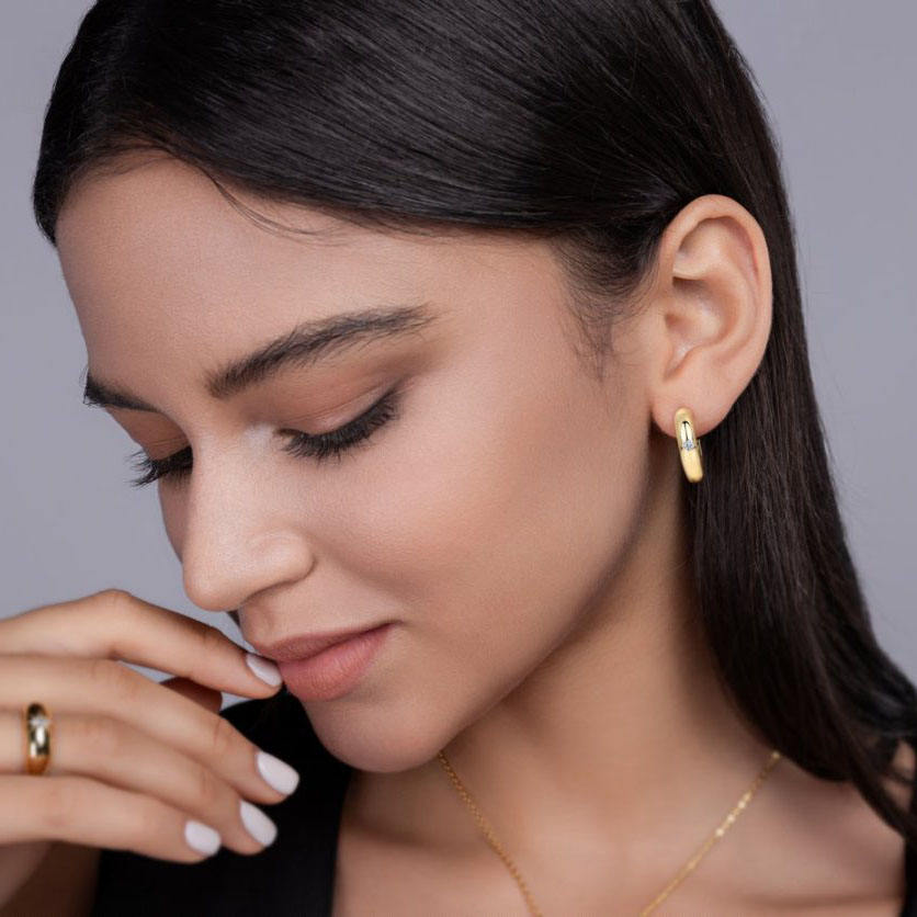 Gold Huggie Hoop Earring with Moissanite